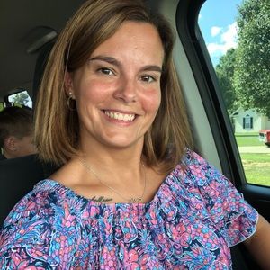 Meet your Posher, Roxanne